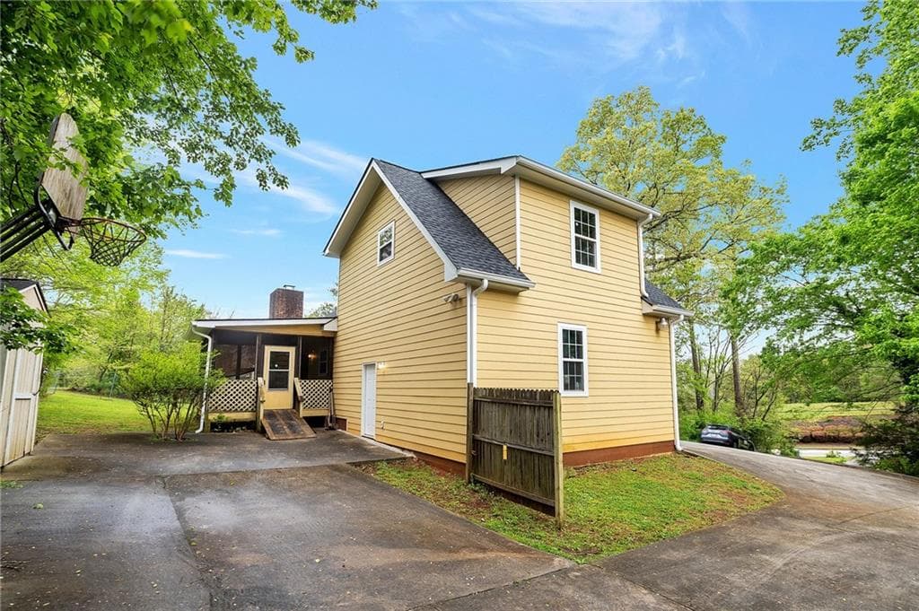4 bedroom, 3 bathroom, 2,685 sq ft single family residence for sale at 4050 Old Fairburn Road, Atlanta, GA 30349 — photo 8