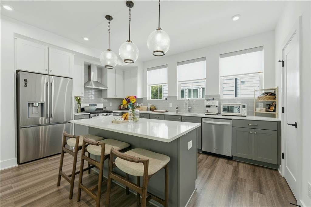3 bedroom, 4 bathroom, 1,700 sq ft townhouse for sale at 1763 Beckham Place, Atlanta, GA 30324 — photo 9