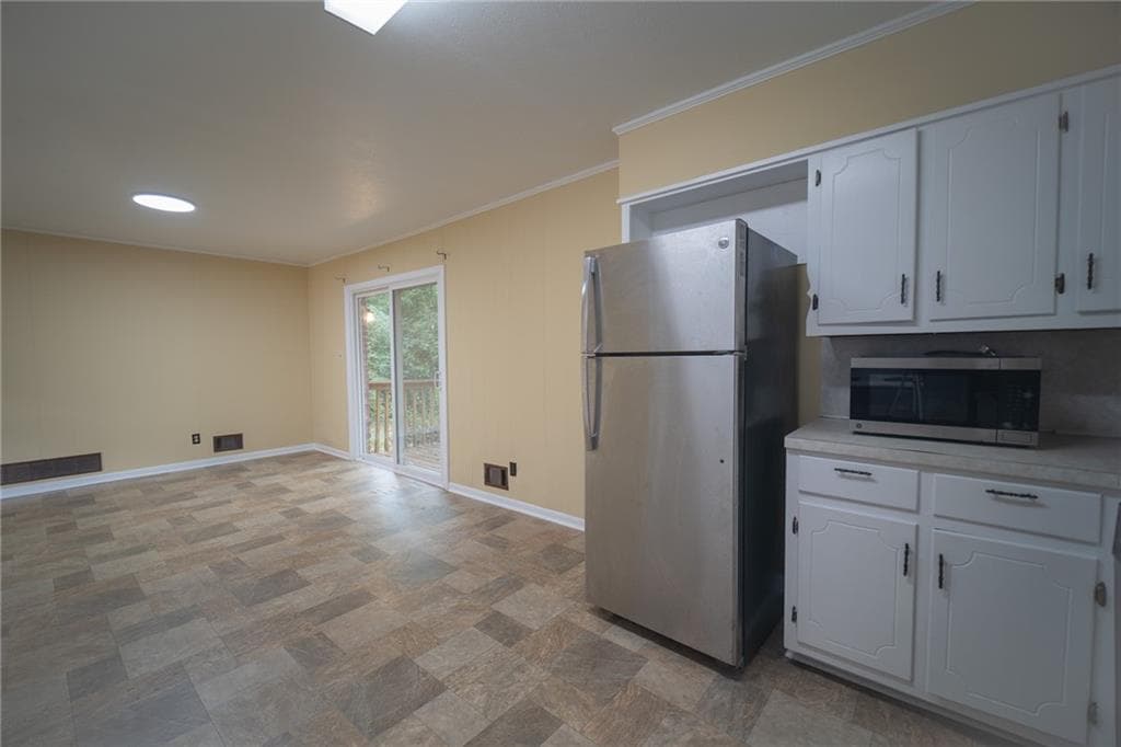 3 bedroom, 2 bathroom, 1,203 sq ft single family residence for rent at 5565 Bowers Road, Stone Mountain, GA 30087 for $1,500 a month — photo 3