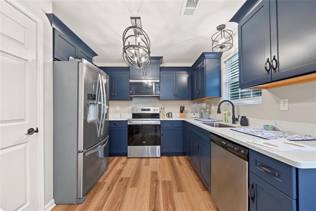3 bedroom, 2 bathroom, 1,514 sq ft single family residence for sale at 290 Stony Brook Circle, Jackson, GA 30233 — photo 6