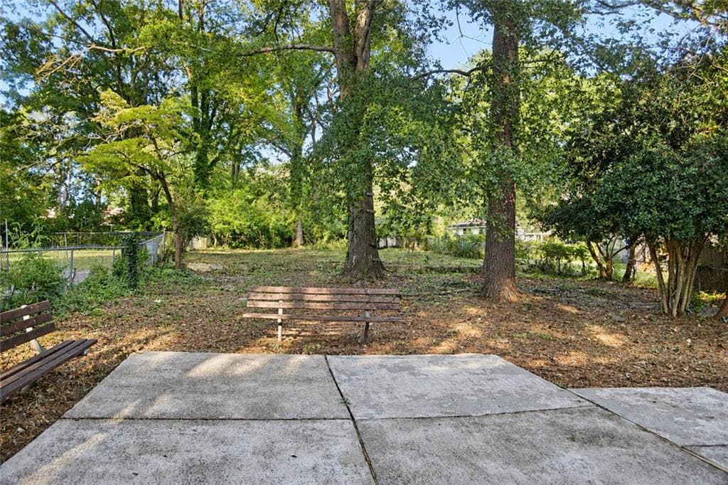 3 bedroom, 2 bathroom, 1,530 sq ft single family residence for sale at 2499 Sylvan Road, East Point, GA 30344 — photo 4