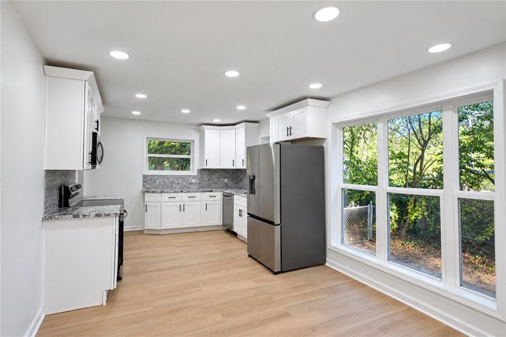 3 bedroom, 2 bathroom, 1,530 sq ft single family residence for sale at 2499 Sylvan Road, East Point, GA 30344 — photo 7