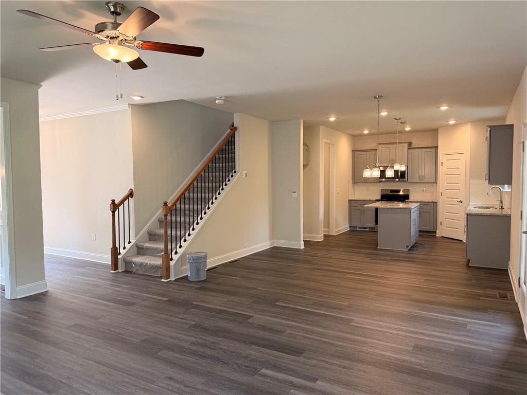 5 bedroom, 4 bathroom, 2,307 sq ft single family residence for sale at 450 Magnolia Grove Place, Cornelia, GA 30531 — photo 9