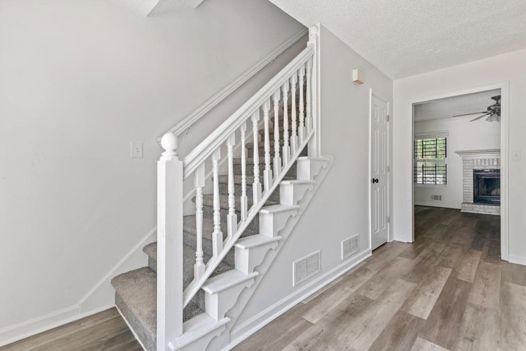 2 bedroom, 3 bathroom, 1,200 sq ft townhouse for rent at 7169 Williamsburg Drive, Riverdale, GA 30274 for $1,665 a month — photo 3