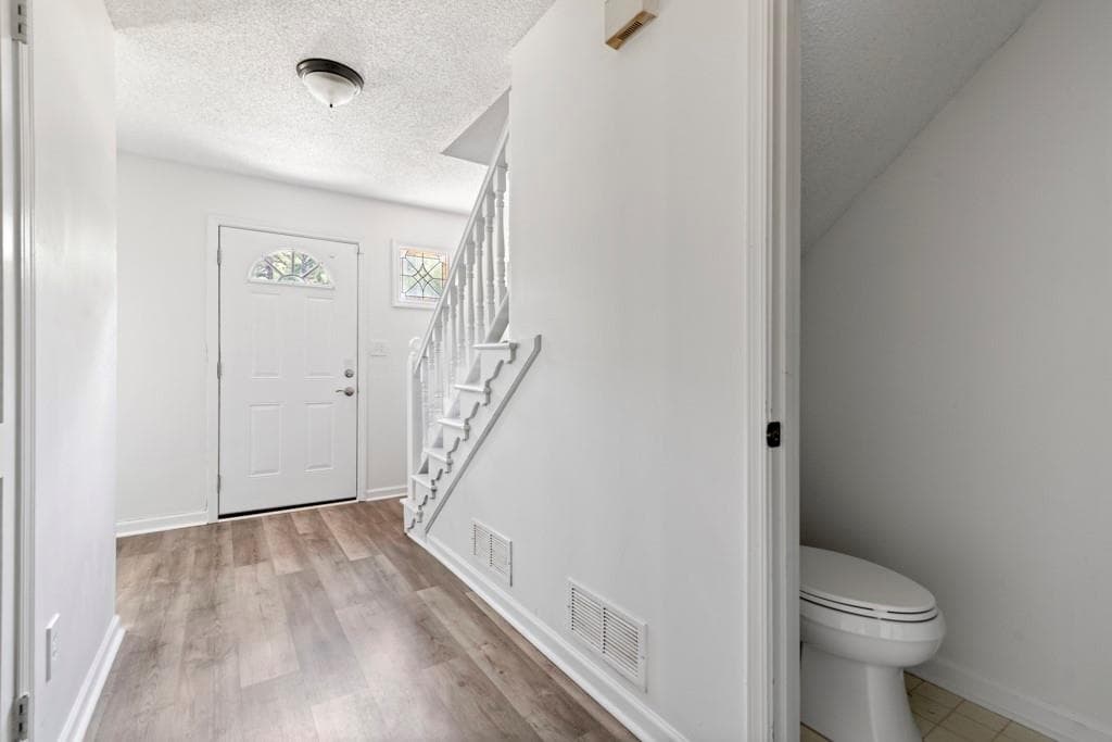 2 bedroom, 3 bathroom, 1,200 sq ft townhouse for rent at 7169 Williamsburg Drive, Riverdale, GA 30274 for $1,665 a month — photo 4