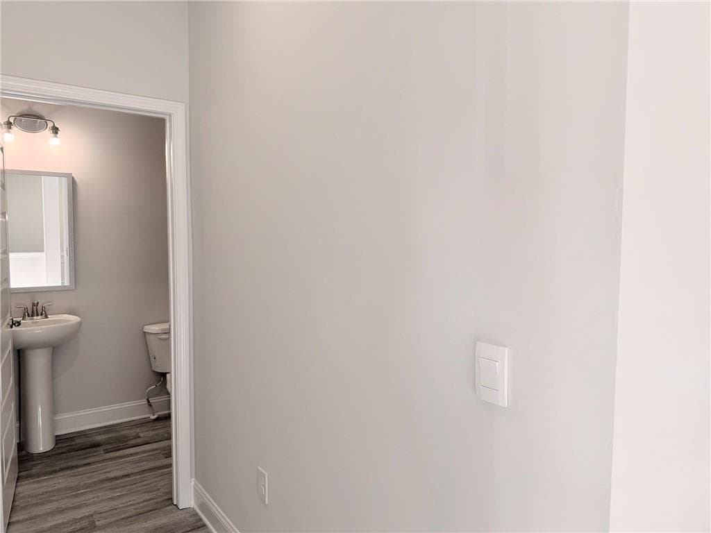 6 bedroom, 5 bathroom, 3,681 sq ft single family residence for sale at 442 Magnolia Grove Place, Cornelia, GA 30531 — photo 5