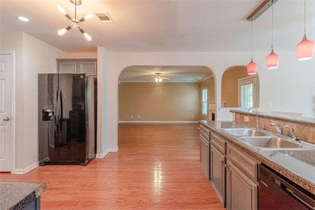4 bedroom, 3 bathroom, 2,816 sq ft single family residence for rent at 7377 Spoleto Loop, Fairburn, GA 30213 for $2,850 a month — photo 7