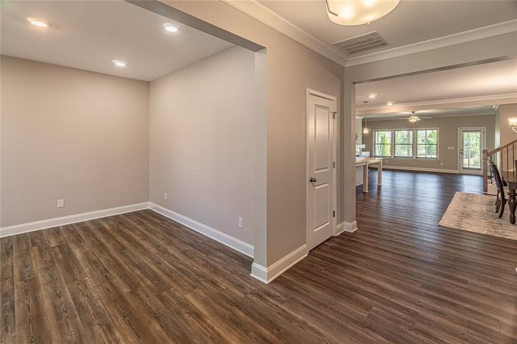 3 bedroom, 3 bathroom, 2,693 sq ft single family residence for sale at 5243 Noble Oak Cove, Gainesville, GA 30504 — photo 8