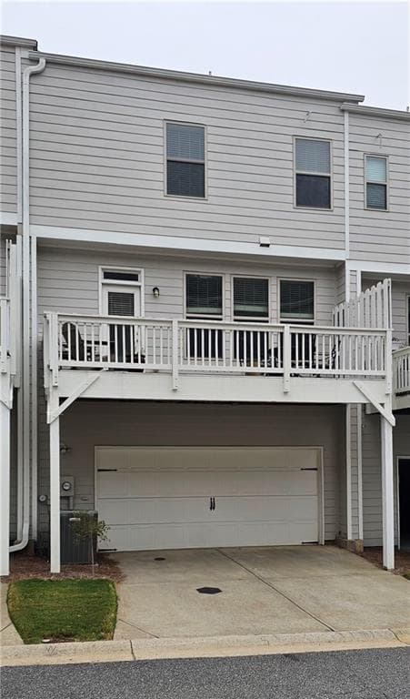 3 bedroom, 4 bathroom, 1,948 sq ft townhouse for sale at 5820 Broadway Lane, Cumming, GA 30041 — photo 2