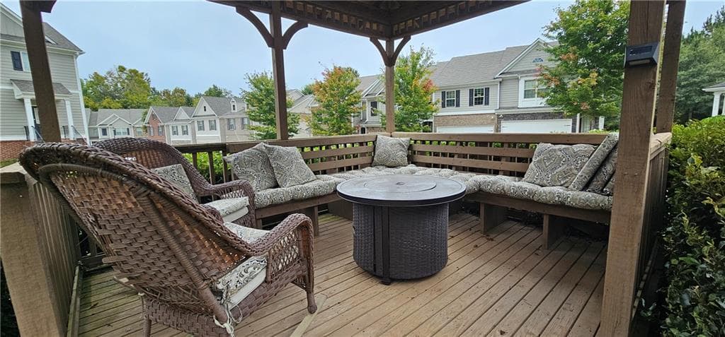 3 bedroom, 4 bathroom, 1,948 sq ft townhouse for sale at 5820 Broadway Lane, Cumming, GA 30041 — photo 4