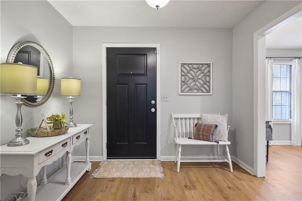 4 bedroom, 2 bathroom, 2,076 sq ft single family residence for sale at 84 Lake Somerset Drive, Marietta, GA 30064 — photo 3