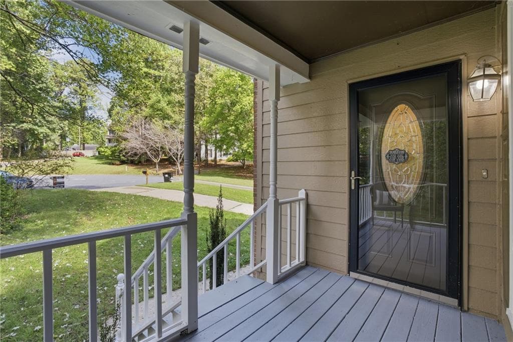 3 bedroom, 3 bathroom, 1,828 sq ft single family residence for sale at 5881 Pavillion Drive, Powder Springs, GA 30127 — photo 5
