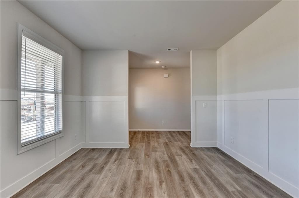 4 bedroom, 3 bathroom, 2,511 sq ft single family residence for sale at 696 Rodeo Drive, Auburn, GA 30011 — photo 4