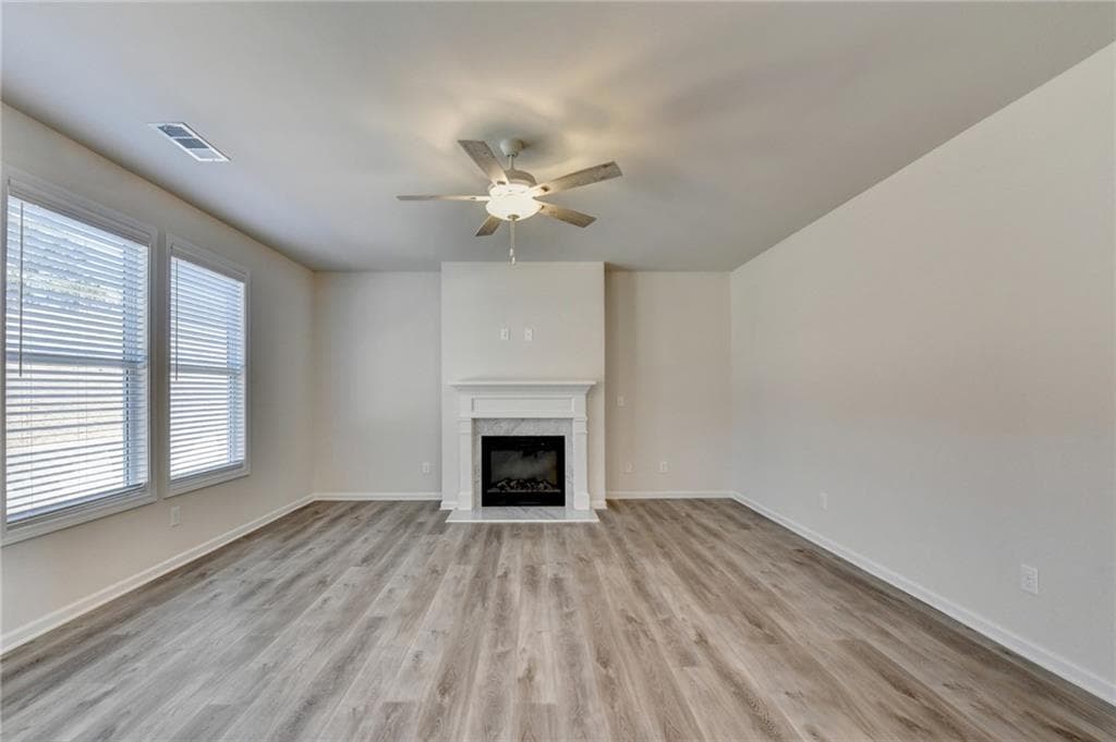 4 bedroom, 3 bathroom, 2,511 sq ft single family residence for sale at 696 Rodeo Drive, Auburn, GA 30011 — photo 5