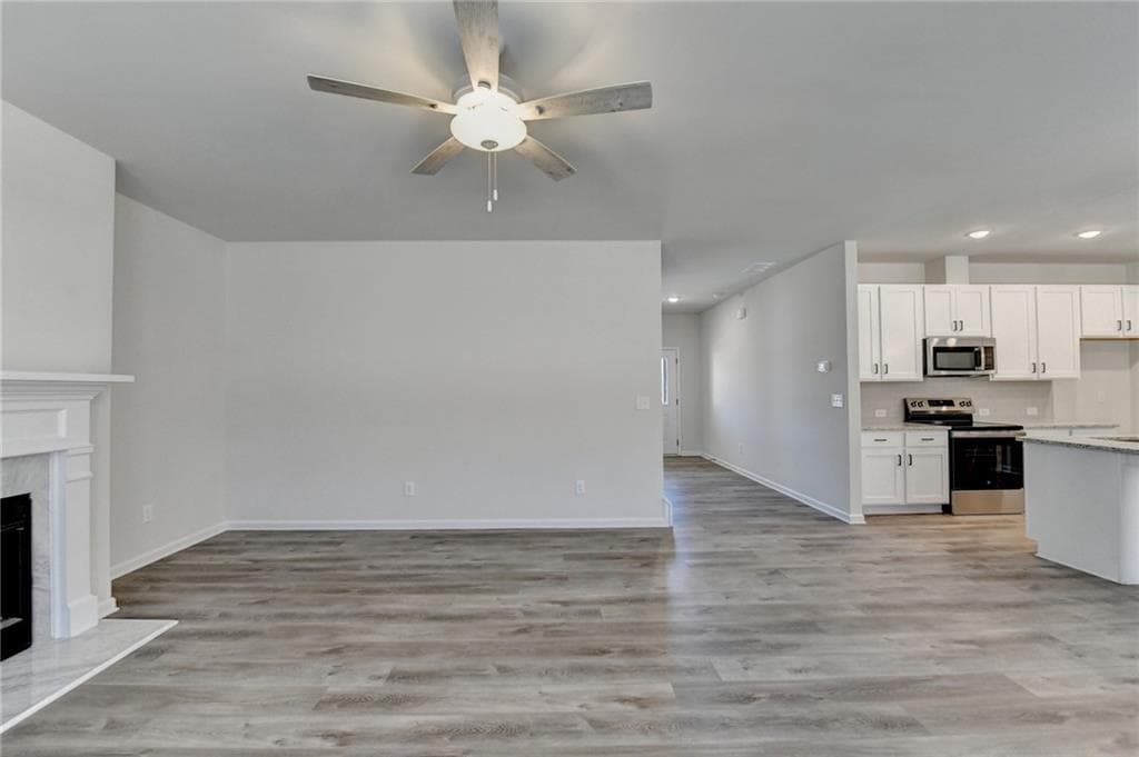 4 bedroom, 3 bathroom, 2,511 sq ft single family residence for sale at 696 Rodeo Drive, Auburn, GA 30011 — photo 6