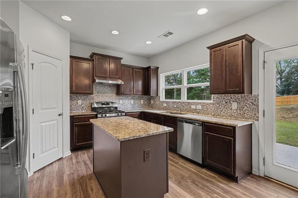 4 bedroom, 3 bathroom, 1,714 sq ft single family residence for sale at 32 Susie Creek Lane, Villa Rica, GA 30180 — photo 9