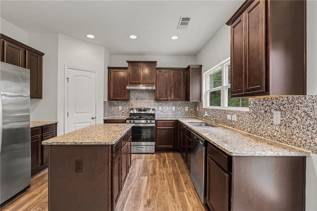 4 bedroom, 3 bathroom, 1,714 sq ft single family residence for sale at 32 Susie Creek Lane, Villa Rica, GA 30180 — photo 10