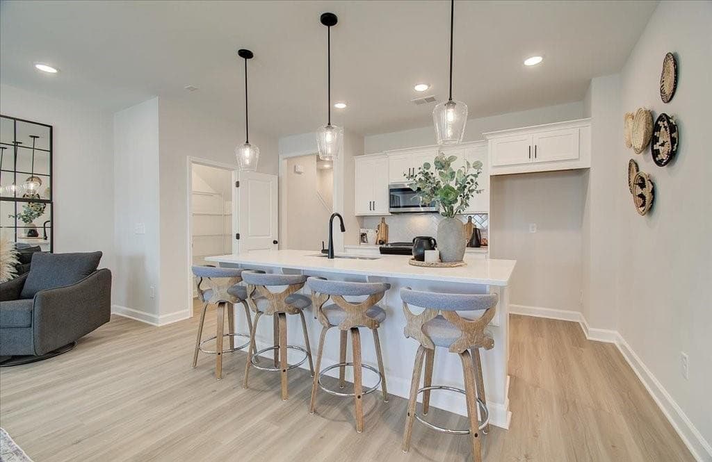 3 bedroom, 3 bathroom, 1,615 sq ft townhouse for sale at 1929 Kinnard Alley, Kennesaw, GA 30144 — photo 5
