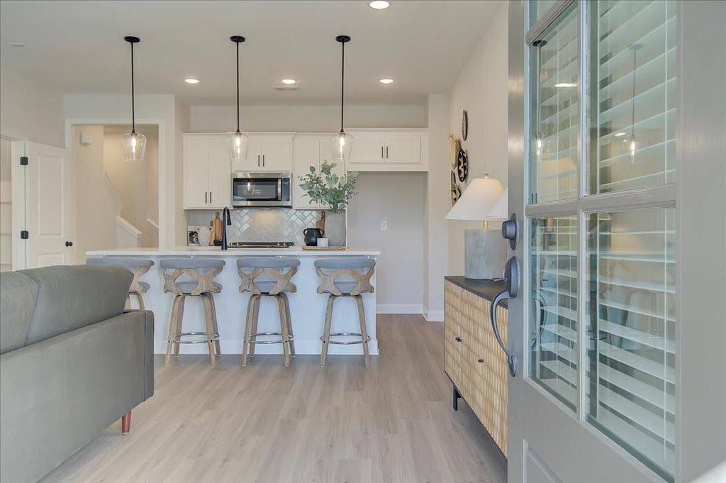 3 bedroom, 3 bathroom, 1,615 sq ft townhouse for sale at 1929 Kinnard Alley, Kennesaw, GA 30144 — photo 7