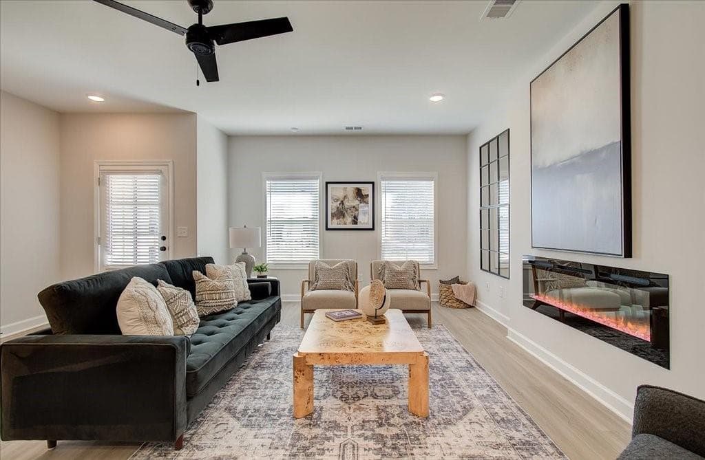 3 bedroom, 3 bathroom, 1,615 sq ft townhouse for sale at 1929 Kinnard Alley, Kennesaw, GA 30144 — photo 9