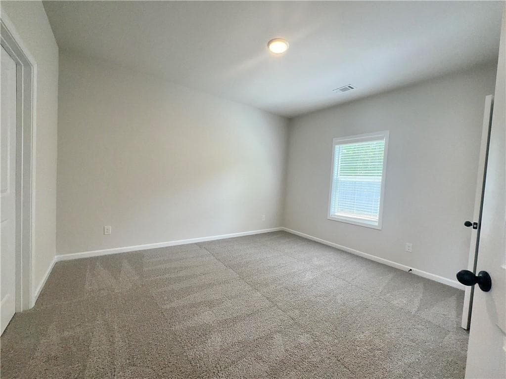 5 bedroom, 3 bathroom, 3,130 sq ft single family residence for sale at 325 Rodeo Drive, Auburn, GA 30011 — photo 4