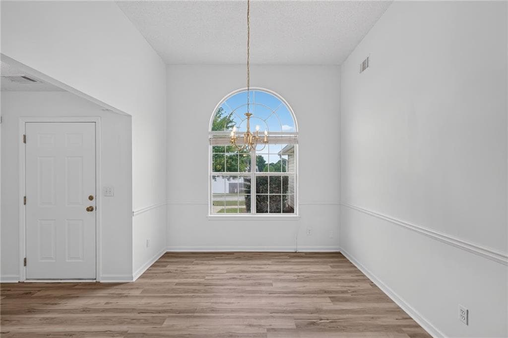 3 bedroom, 2 bathroom, 1,447 sq ft single family residence for sale at 4135 Green Field Drive, Douglasville, GA 30135 — photo 2
