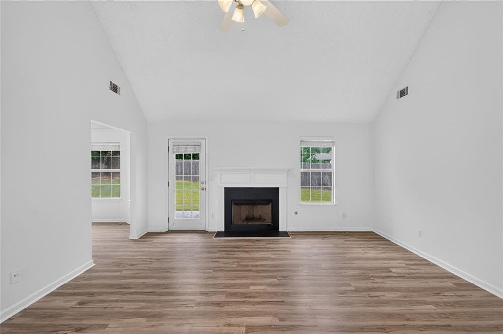 3 bedroom, 2 bathroom, 1,447 sq ft single family residence for sale at 4135 Green Field Drive, Douglasville, GA 30135 — photo 8