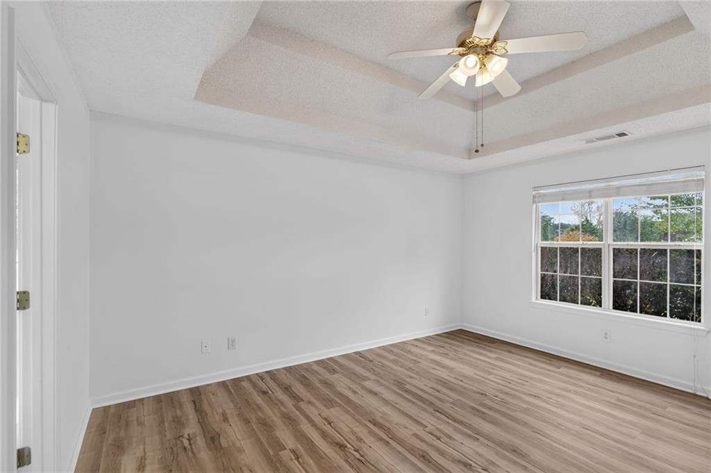 3 bedroom, 2 bathroom, 1,447 sq ft single family residence for sale at 4135 Green Field Drive, Douglasville, GA 30135 — photo 9