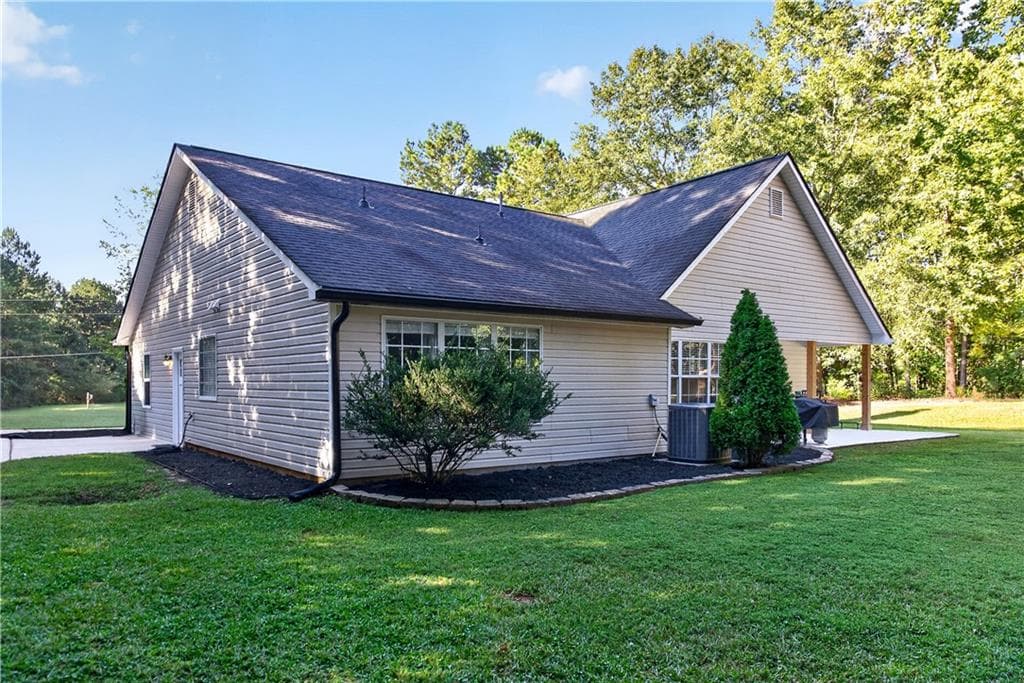4 bedroom, 3 bathroom, 2,073 sq ft single family residence for sale at 449 Stallsworth Road, Mcdonough, GA 30252 — photo 10