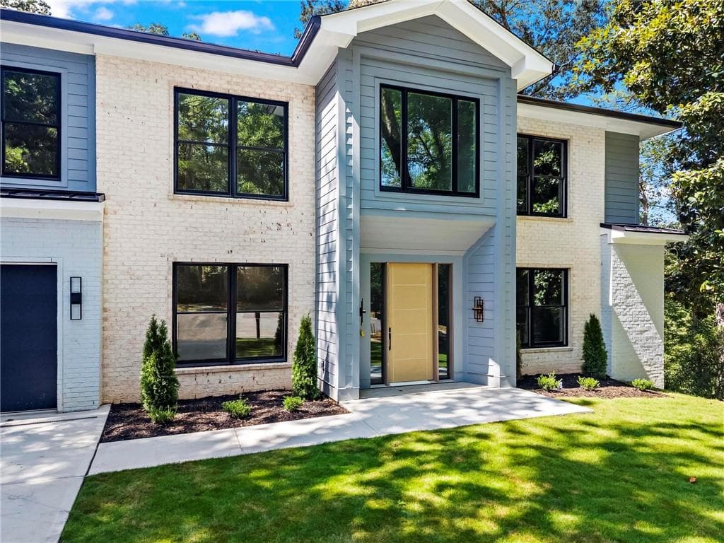 6 bedroom, 9 bathroom, 5,855 sq ft single family residence for sale at 233 Brookcliff Trace, Marietta, GA 30068 — photo 4