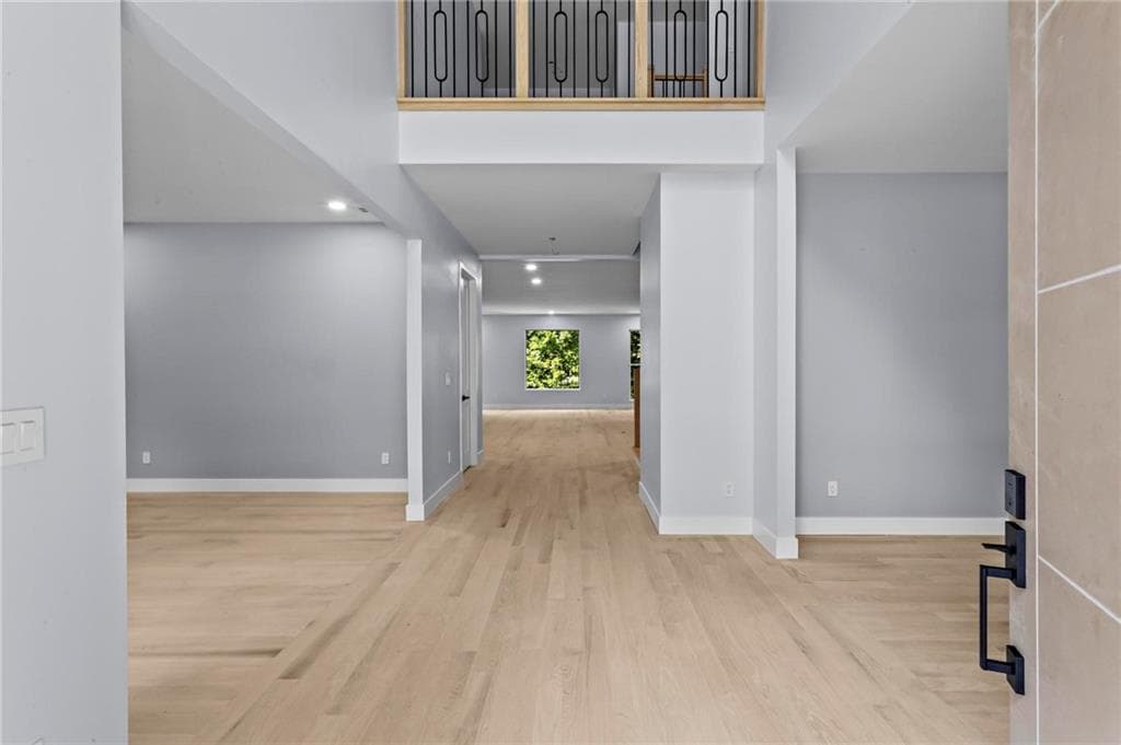 6 bedroom, 9 bathroom, 5,855 sq ft single family residence for sale at 233 Brookcliff Trace, Marietta, GA 30068 — photo 5