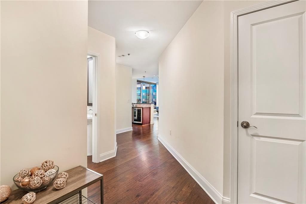 2 bedroom, 3 bathroom, 1,369 sq ft condominium for rent at 270 17th Street 2610, Atlanta, GA 30363 for $3,750 a month — photo 2