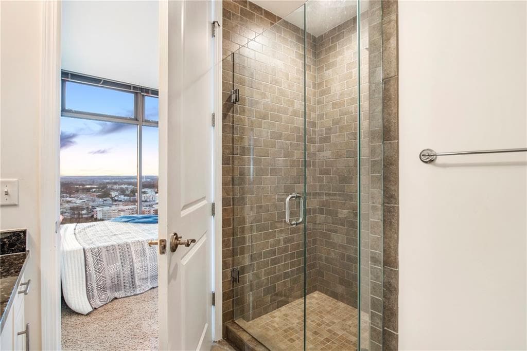 2 bedroom, 3 bathroom, 1,369 sq ft condominium for rent at 270 17th Street 2610, Atlanta, GA 30363 for $3,750 a month — photo 6