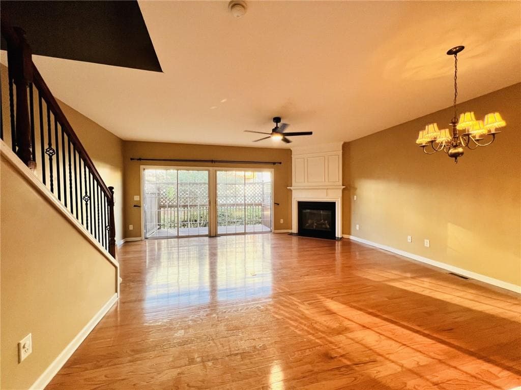 3 bedroom, 4 bathroom, 1,732 sq ft townhouse for rent at 1367 Thornborough Drive, Alpharetta, GA 30004 for $2,350 a month — photo 2