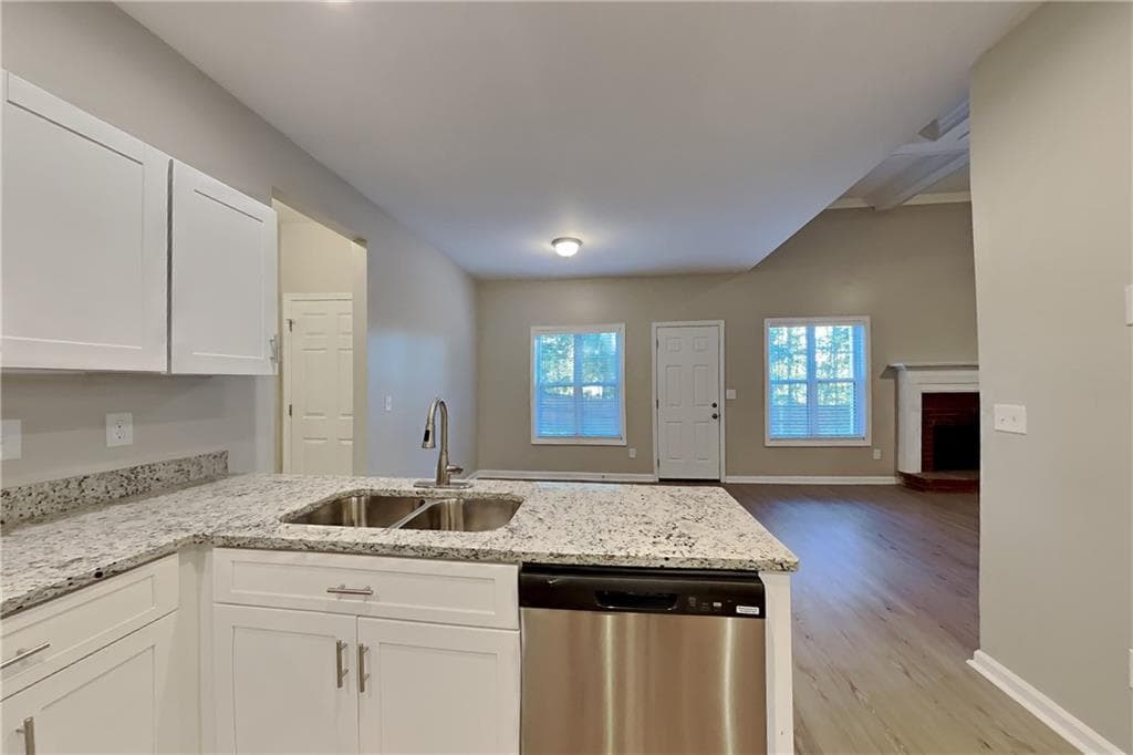 4 bedroom, 3 bathroom, 2,310 sq ft single family residence for rent at 5321 Yoshino Terrace, Powder Springs, GA 30127 for $2,350 a month — photo 4