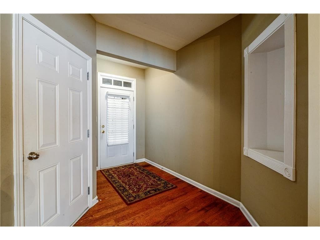 3 bedroom, 3 bathroom, 1,980 sq ft townhouse for rent at 4976 Berkeley Oak Drive, Peachtree Corners, GA 30092 for $2,500 a month — photo 2