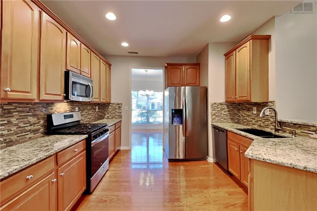 3 bedroom, 3 bathroom, 2,305 sq ft single family residence for rent at 6260 Vinings Vintage Drive, Mableton, GA 30126 for $2,675 a month — photo 6