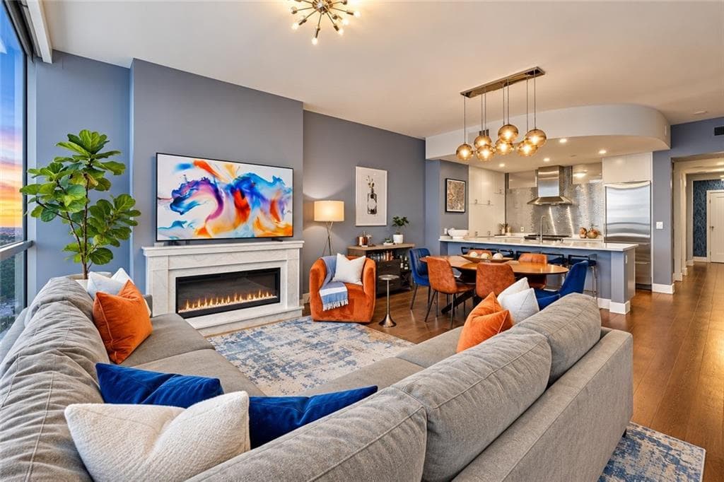 2 bedroom, 1 bathroom, 1,120 sq ft condominium for sale at 3325 Piedmont Road 2503, Atlanta, GA 30305 — photo 5