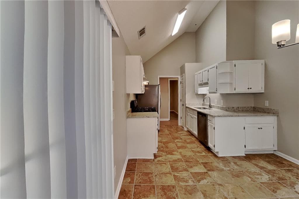 3 bedroom, 2 bathroom, 1,344 sq ft single family residence for rent at 320 Jamaica Cove, Marietta, GA 30008 for $1,975 a month — photo 5