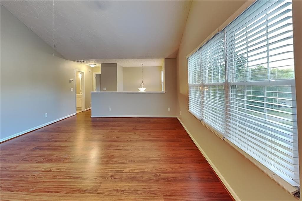 3 bedroom, 3 bathroom, 1,695 sq ft single family residence for rent at 2980 Arden Ridge Drive, Suwanee, GA 30024 for $2,375 a month — photo 2