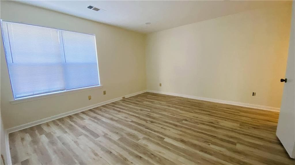2 bedroom, 2 bathroom, 1,012 sq ft townhouse for rent at 875 Heritage Oaks Drive, Stone Mountain, GA 30088 for $1,850 a month — photo 6