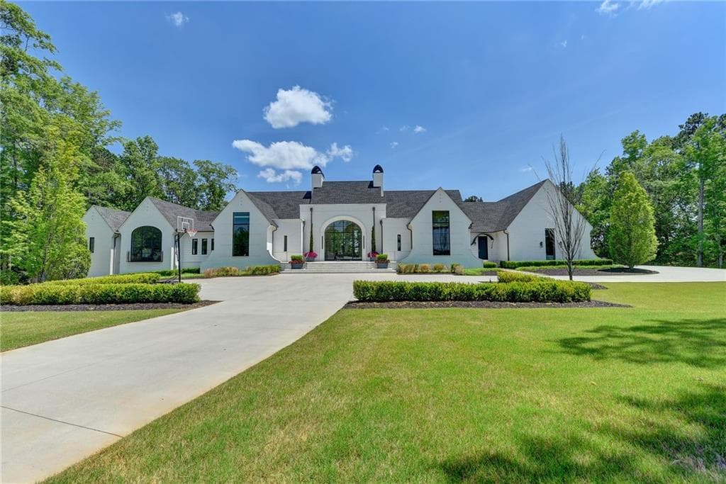 6 bedroom, 6 bathroom, 11,000 sq ft single family residence for rent at 2305 Braselton Highway, Buford, GA 30519 for $15,000 a month — photo 1 of 178