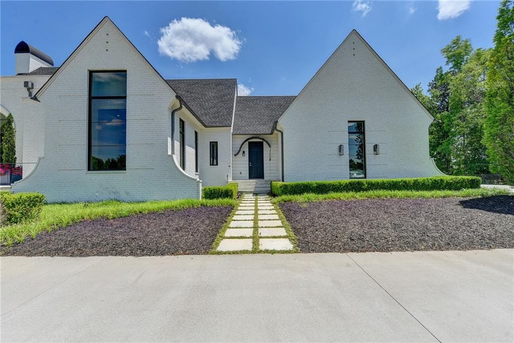 6 bedroom, 6 bathroom, 11,000 sq ft single family residence for rent at 2305 Braselton Highway, Buford, GA 30519 for $15,000 a month — photo 8