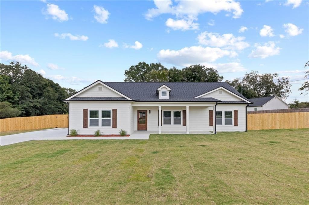 3 bedroom, 2 bathroom, 2,200 sq ft single family residence for sale at 1564 McIntosh Road, Douglasville, GA 30134