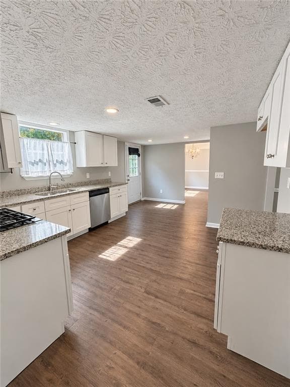 3 bedroom, 3 bathroom, 1,876 sq ft single family residence for rent at 6765 Greenbower Lane, Atlanta, GA 30349 for $2,200 a month — photo 5