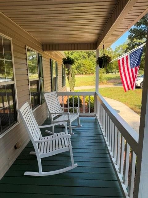 3 bedroom, 2 bathroom, 1,815 sq ft single family residence for sale at 1138 John Deere Road, Monroe, GA 30656 — photo 2