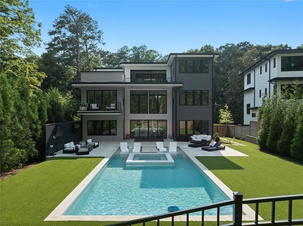 6 bedroom, 5 bathroom, 12,000 sq ft single family residence for sale at 4063 Rickenbacker Drive, Atlanta, GA 30342 — photo 7