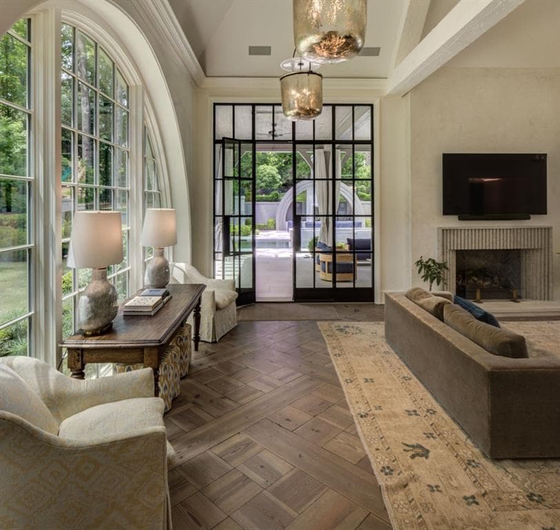 6 bedroom, 10 bathroom, 9,400 sq ft single family residence for sale at 365 King Road, Atlanta, GA 30342 — photo 8