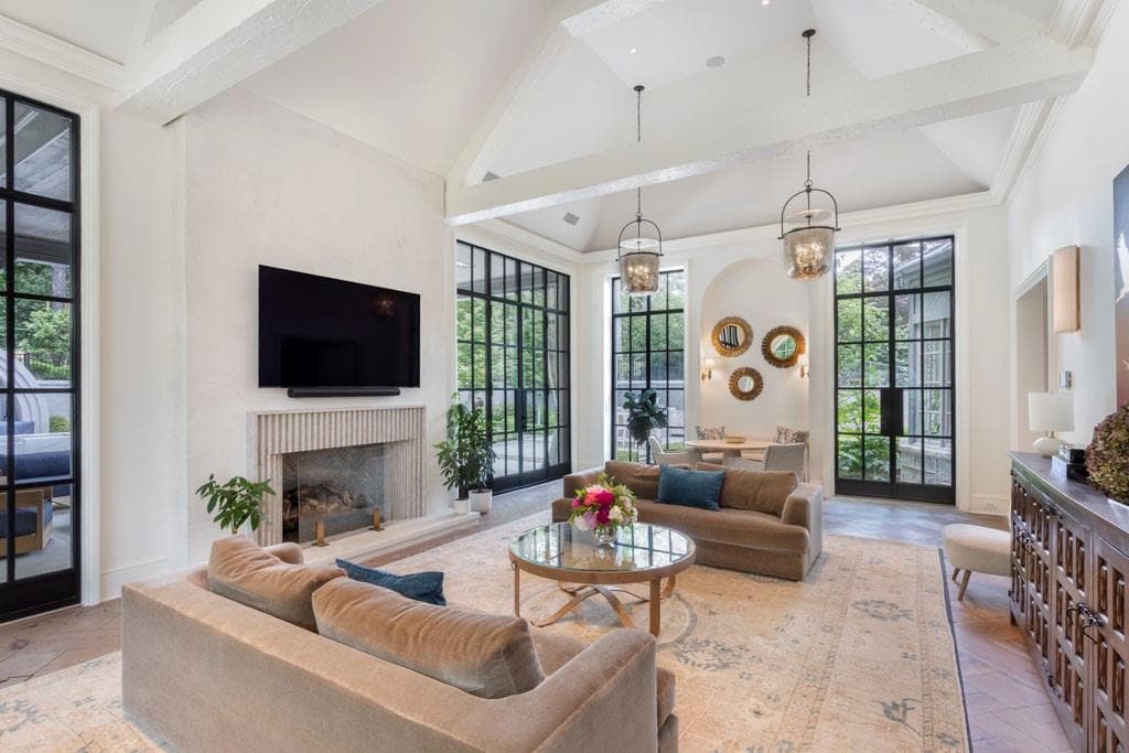 6 bedroom, 10 bathroom, 9,400 sq ft single family residence for sale at 365 King Road, Atlanta, GA 30342 — photo 9