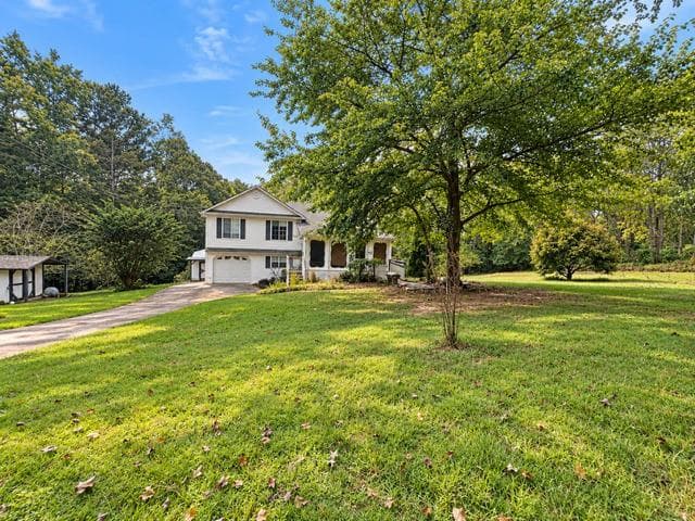 3 bedroom, 2 bathroom, 1,700 sq ft single family residence for sale at 271 Hampton Lane, Ball Ground, GA 30107 — photo 2